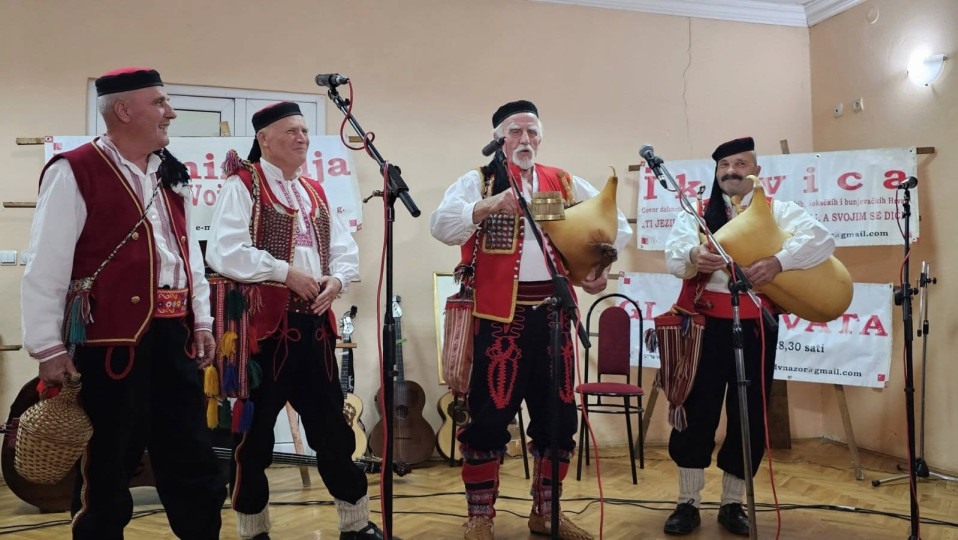 U Stanišiću održana književno-pjevačka večer Ikavica